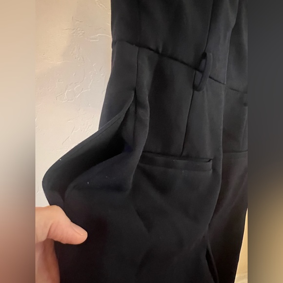 Banana Republic Factory Sleeveless Jumpsuit, Black, Size 0 Petite - Picture 6 of 8